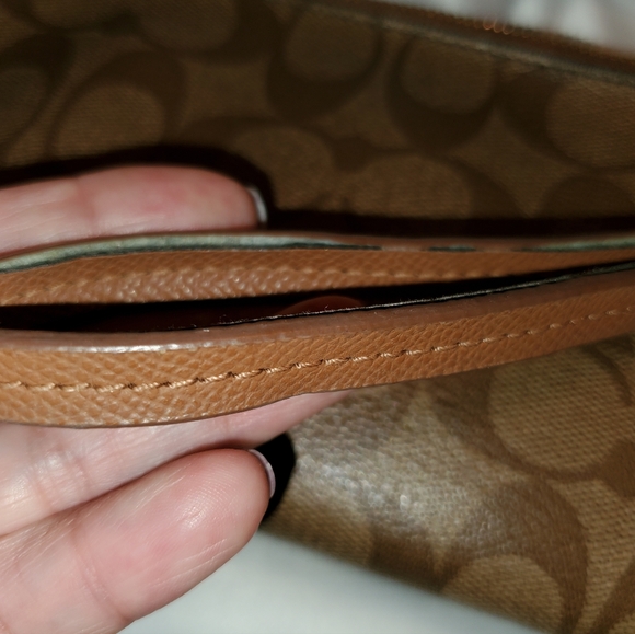 Large Coach Double Corner Zip Wristlet Wallet - Picture 10 of 10